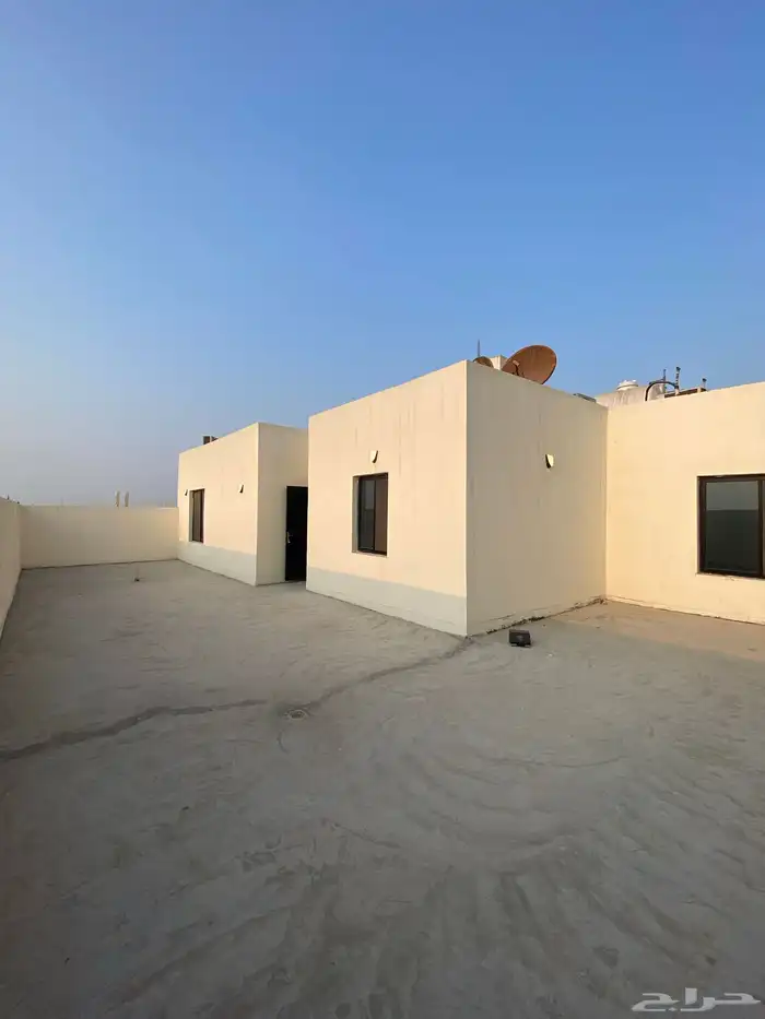 ملحق للبيع في حي النور 15