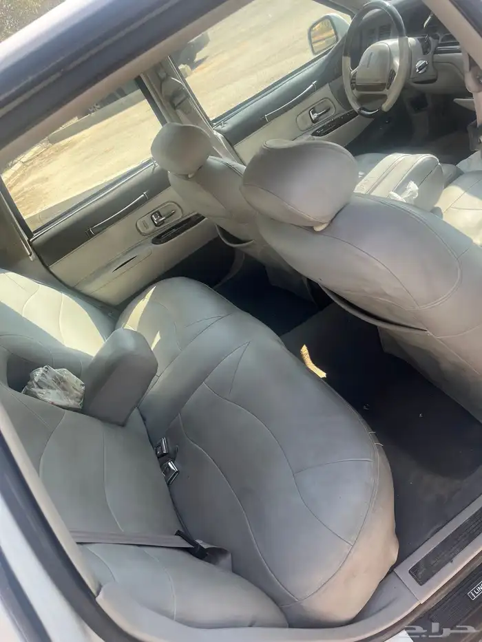 لنكولن تاون كار موديل 1996 7