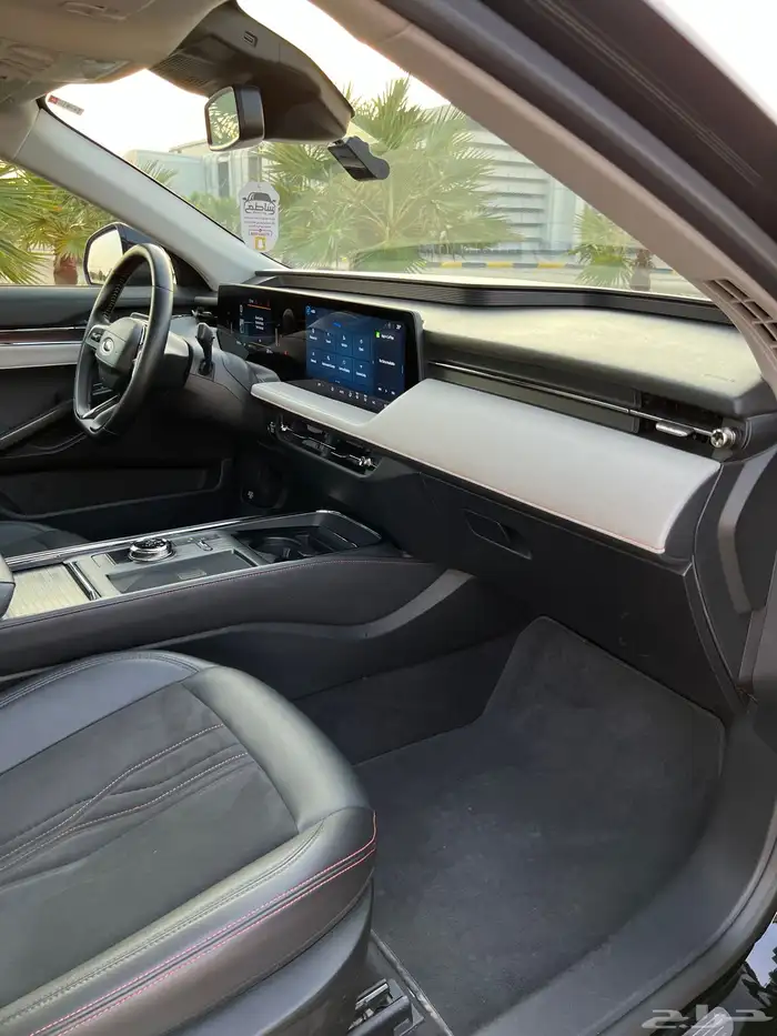 فورد تورس تيتانيوم (تم البيع). 27