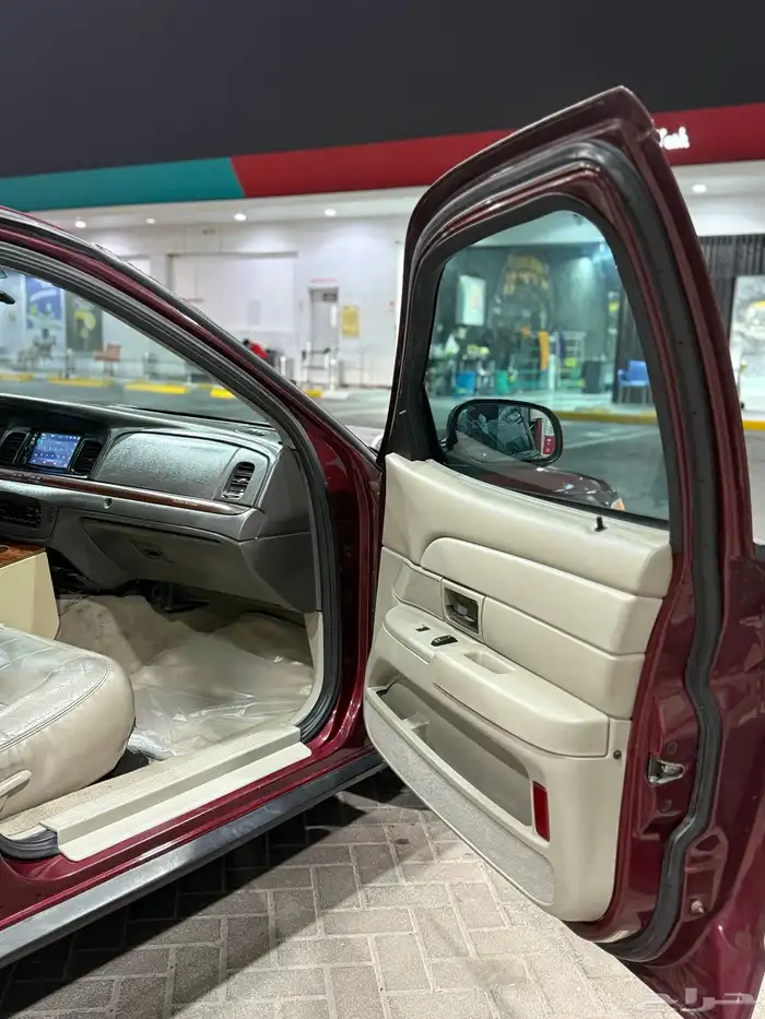 فورد كراون فكتوريا 2011 9