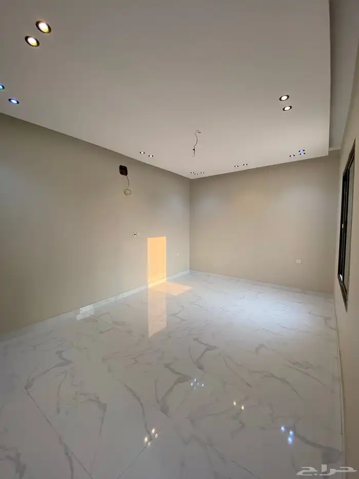 ملحق للبيع في حي النور 12