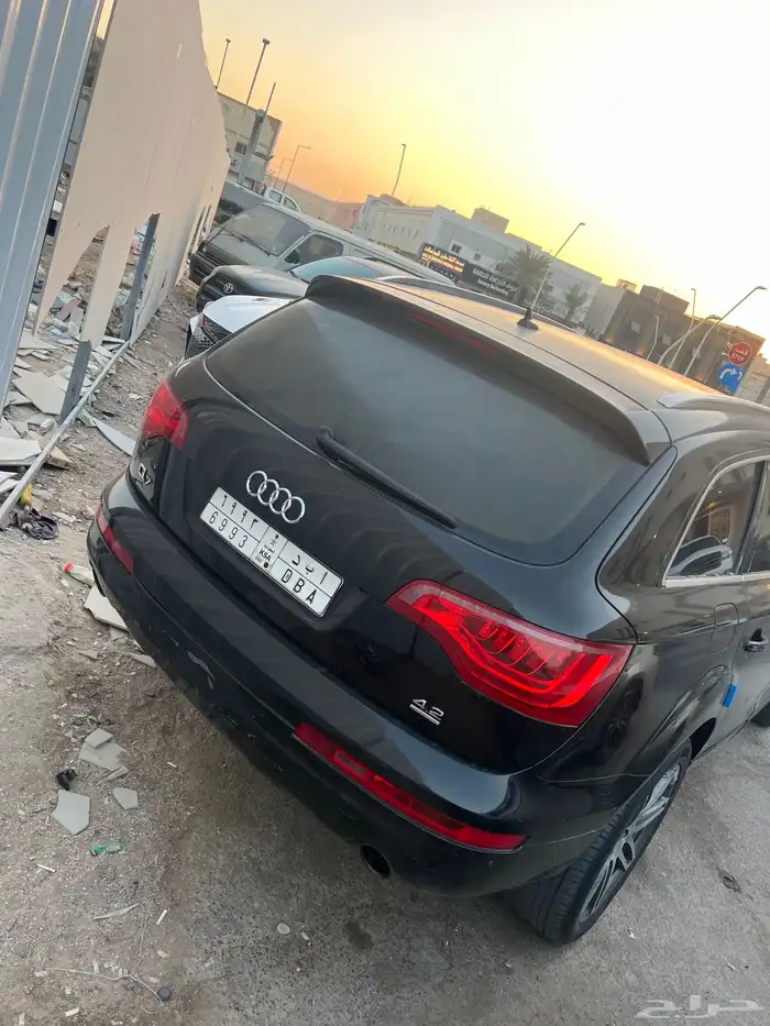 اودي Q7 12