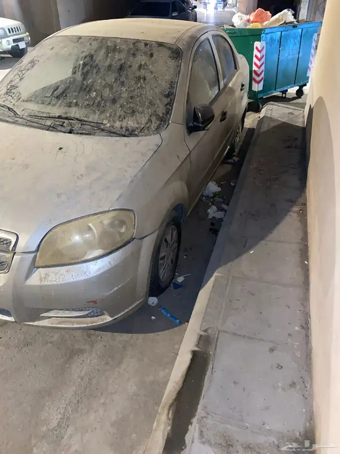 افيو 2012 قير عادي بنزين. مستعمل يبيلها مكينه بس مكيف شغال 4