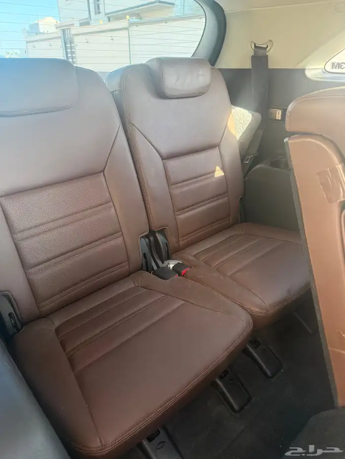 كيا سيورنتو 10