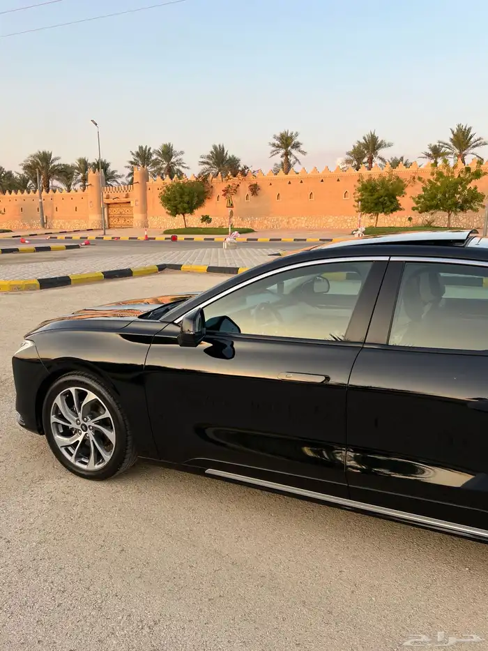 فورد تورس تيتانيوم (تم البيع). 12