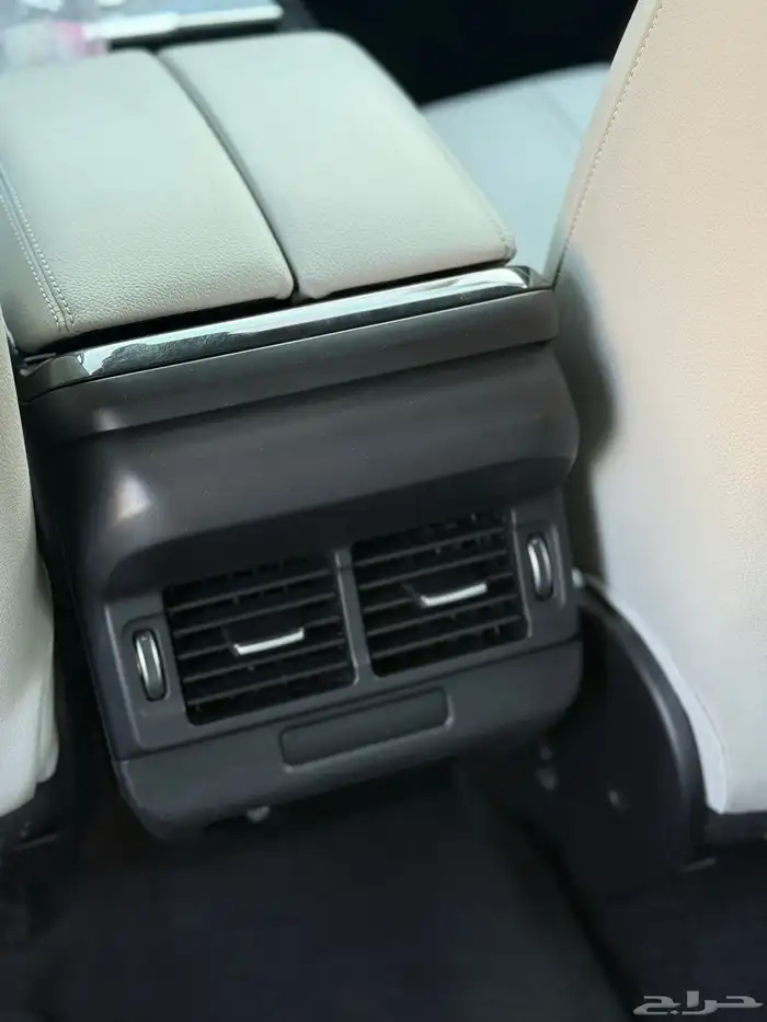 لاند روفر ايفوك 2020 سعودي وارد الناغي 10