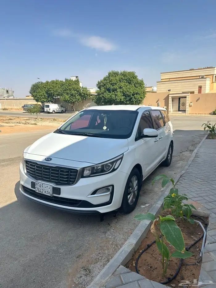 للبيع كيا كرنفال 2019   ديزل   11 راكب   نظيفة جدا 0