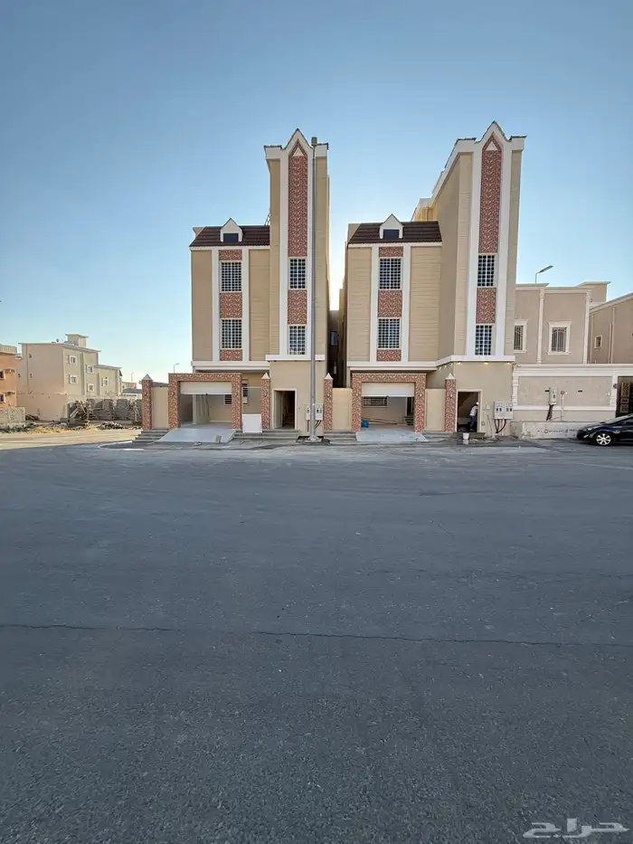 للبيع شقق ارضيه وعلويه بسعر صيدة ع برحه وسيعه بشمال الخميس 0