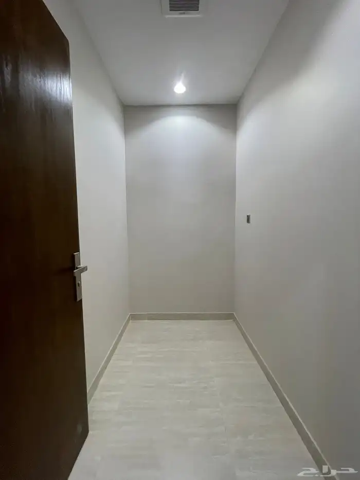 للبيع شقق ارضيه وشقق علويه من 430 الف حى المصيف 33