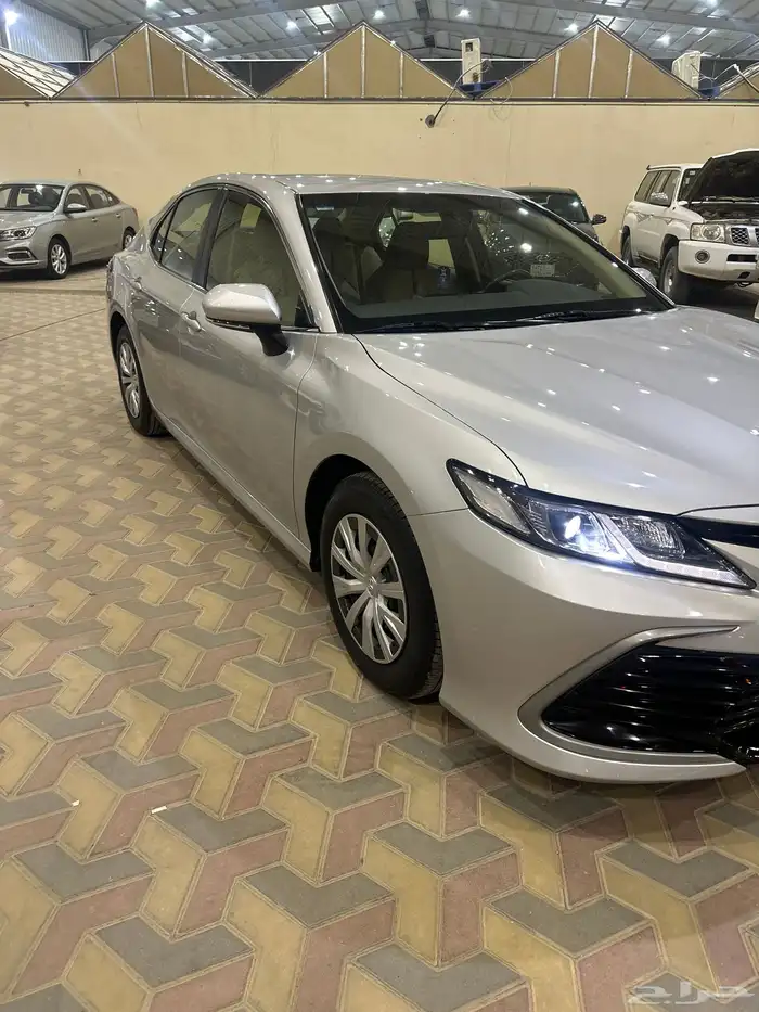 كامري LE 2022 استاندر من عبداللطيف جميل 6