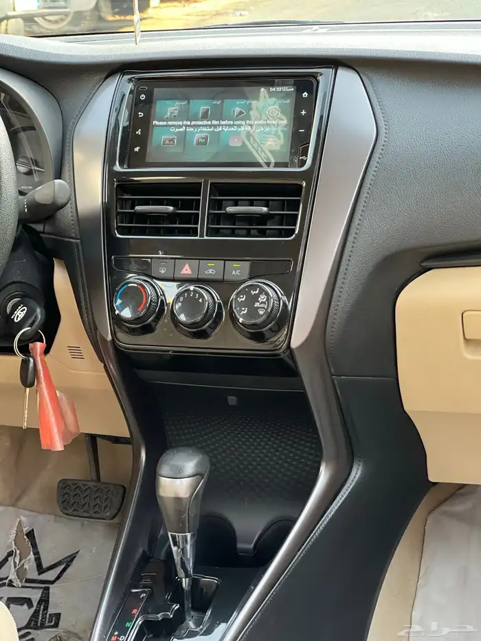 تويوتا يارس فل كامل مخزنه 2022 5