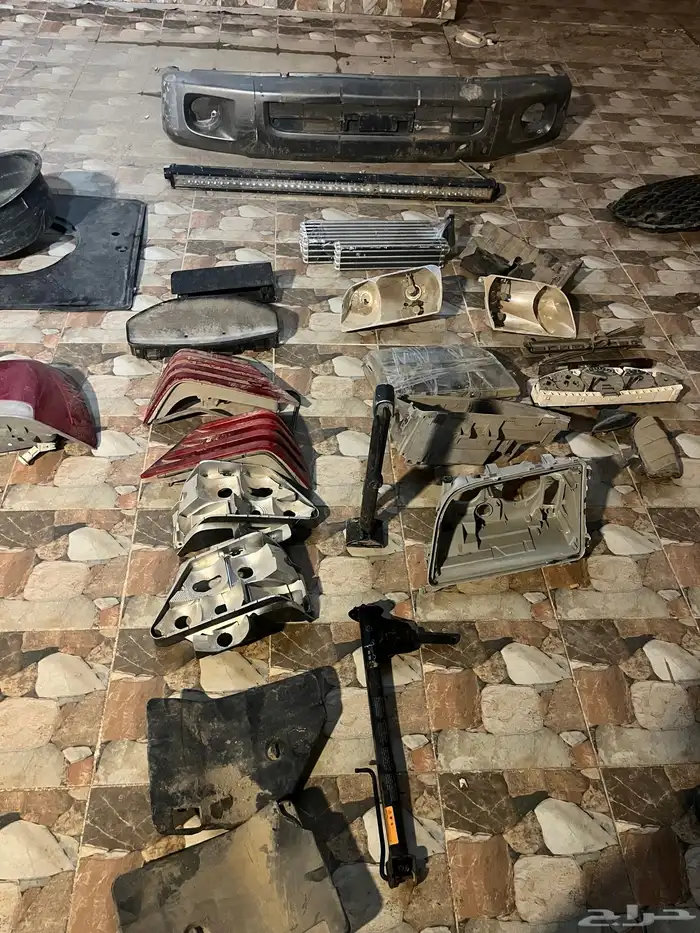 قطع غيار (كابرس -مرسيدس شبح- جيب ربع ) عدة شاحنات وجحوش . 2