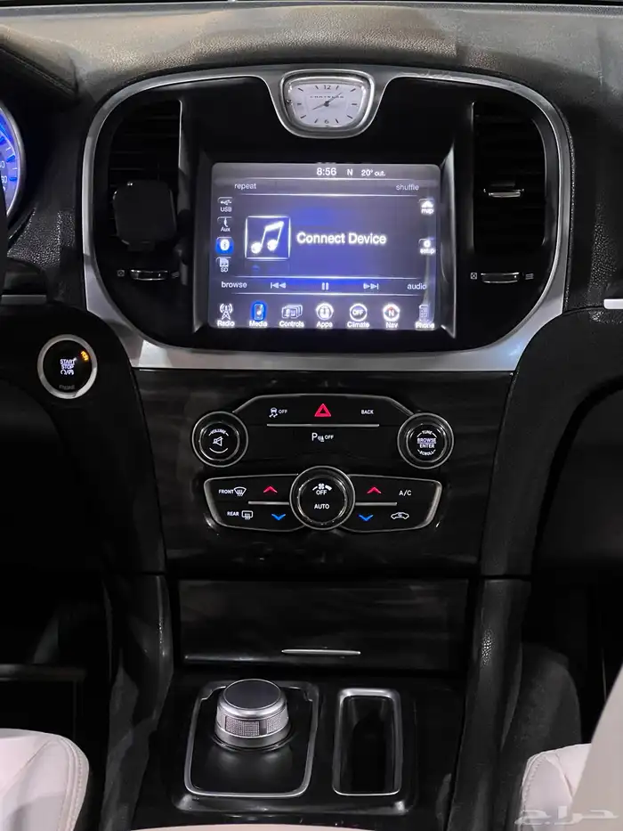 كرايزلر 2016 V6 ( بحالة ممتازة ) 10