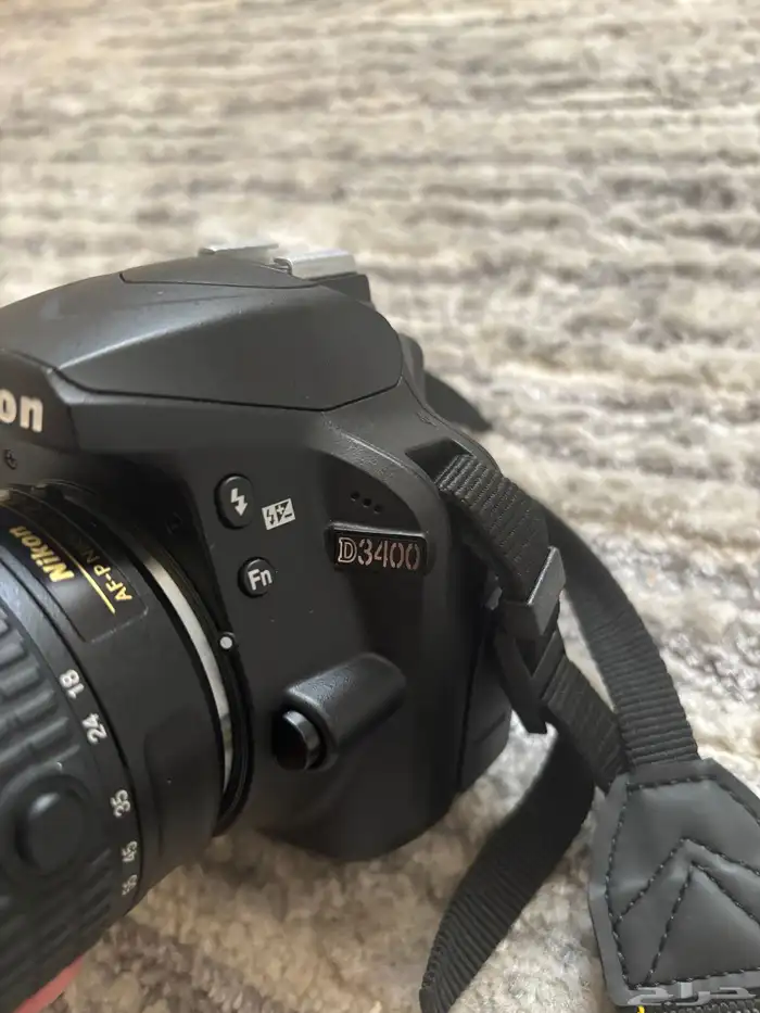 كاميراNikon للبيع استخدام خفيفD3400 1
