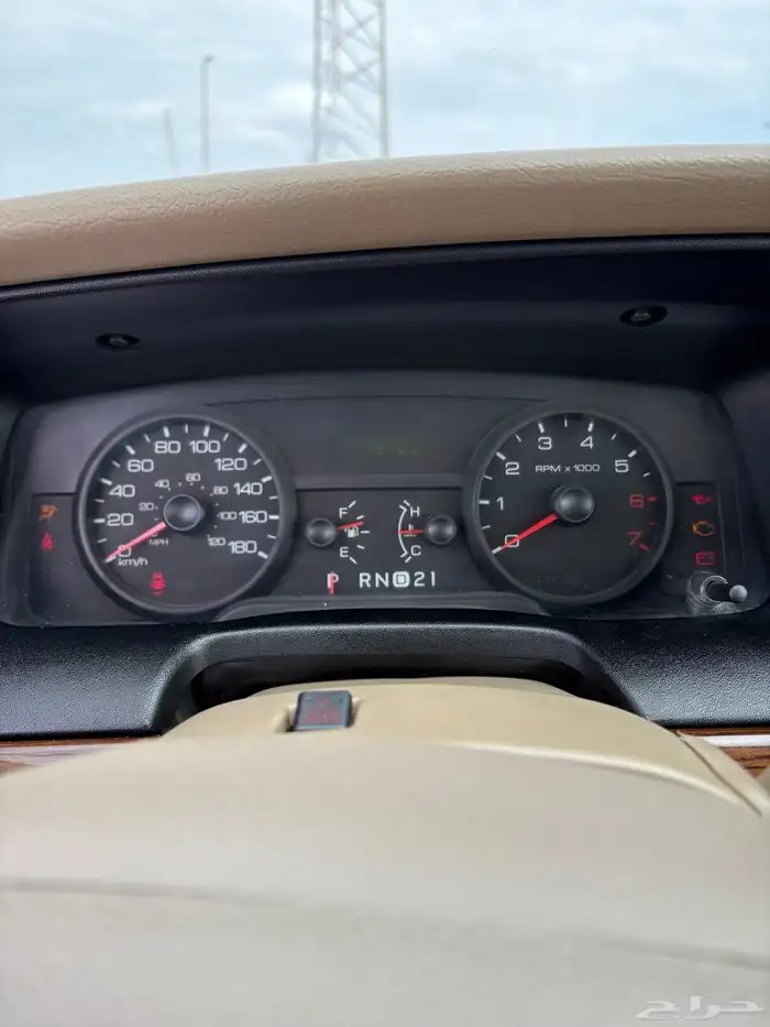 فورد فكتوريا 43