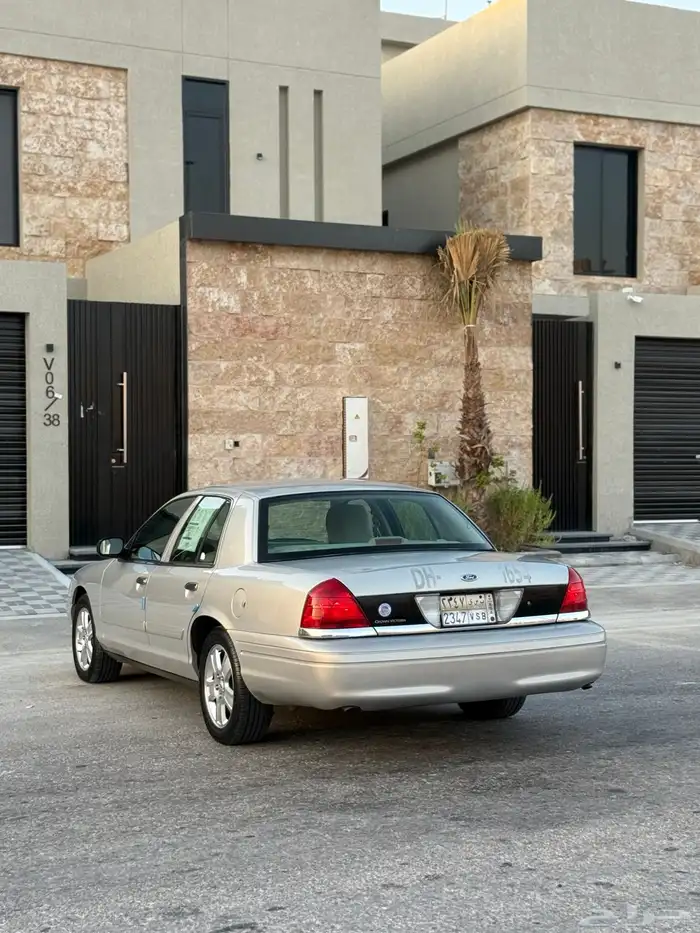 فورد فكتوريا سمني 2011 سعودي وكاله 10