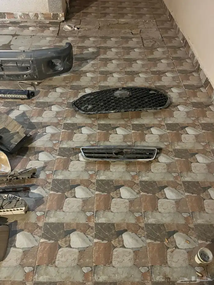 قطع غيار (كابرس -مرسيدس شبح- جيب ربع ) عدة شاحنات وجحوش . 1