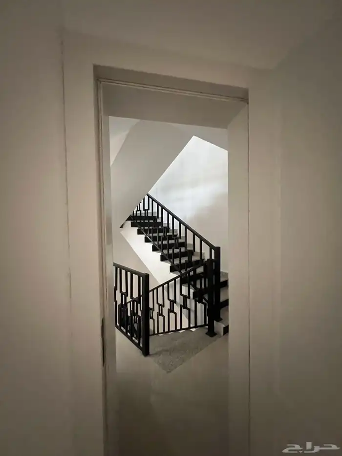 مشروع فلل تاون هاوس للإيجار بالكامل بحي لبن 10