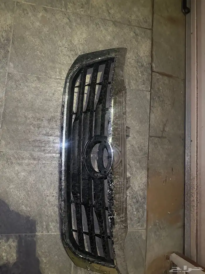 اغراض هايلوكس 12-15 صدام خلفي وشبك البيع سمح 0