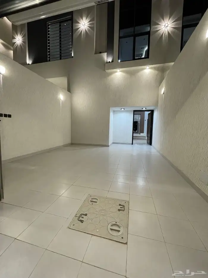 للبيع شقق روف أرضي وعلوي بالمحاله ابها 1