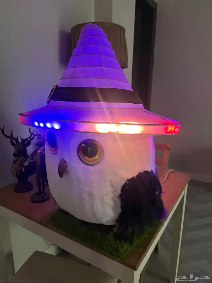 اضاءة على شكل بومه فيها ليد بالقبعه 1