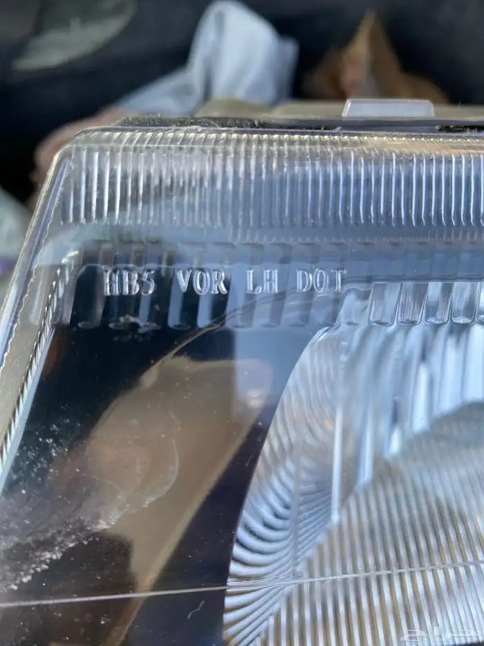 للبيع شمعه فورد مارودر 1