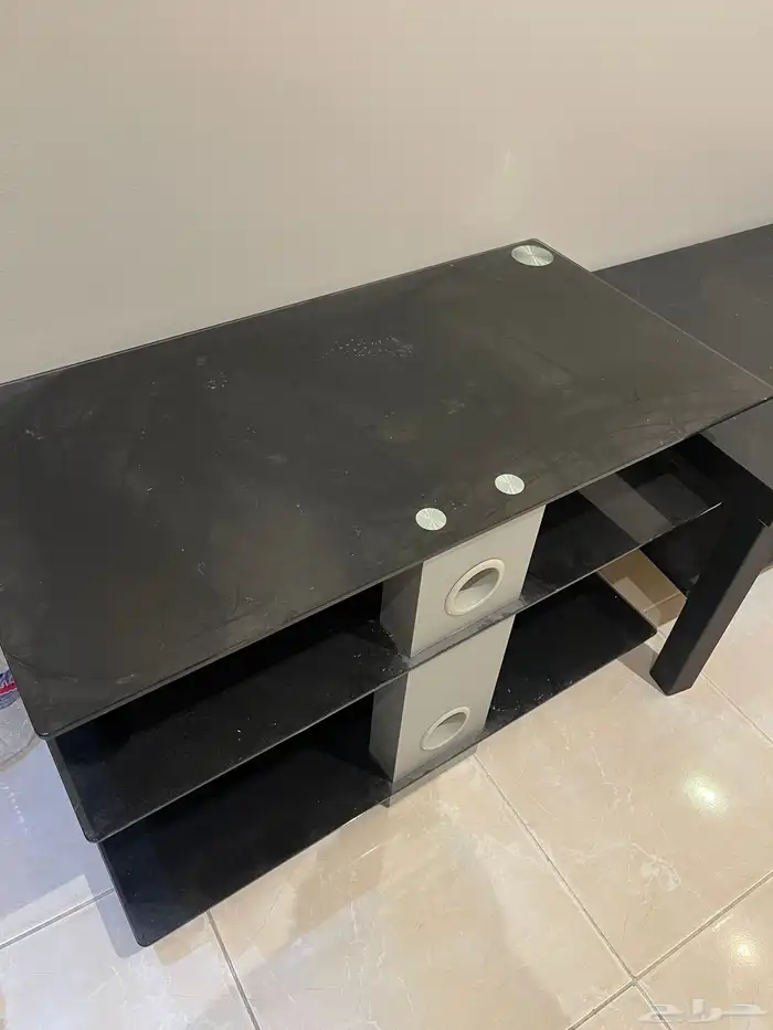 طاولة شاشه و طاولة ضيافه 1