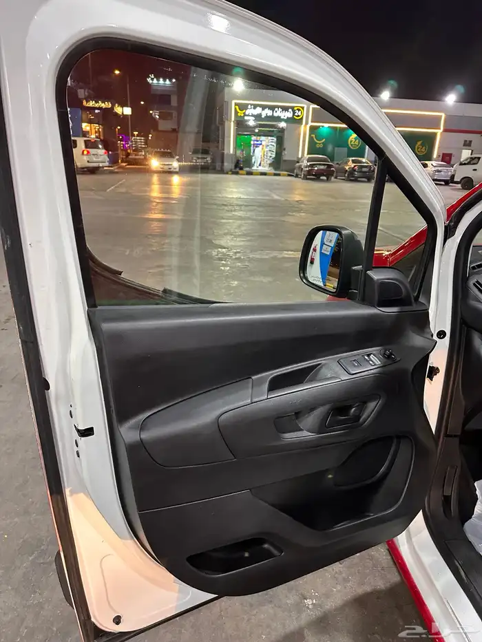 بيجو بارتنر 2023 ديزل 8