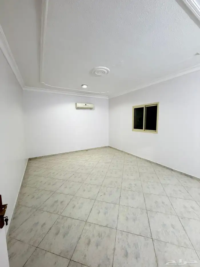 للايجار شقه بحي اشبيليه 4غرف ب38الف 3