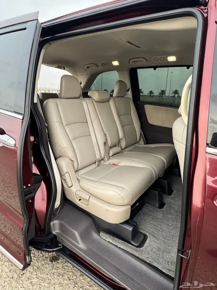 للبيع هوندا اوديسي 2018 نظيفه جدا 11