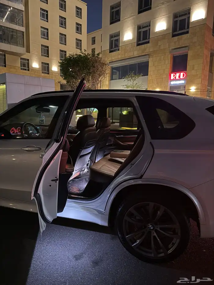 BMW X5 2014 KIT M V8 ( قمة في النظافة ) 4