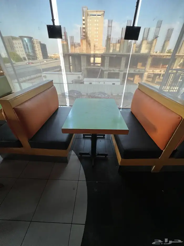 كراسي وكنب وطاولات 0