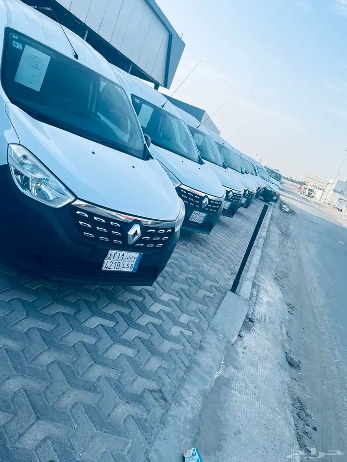 للبيع عدد 8 رينو دوكر موديل 2020  2021  2022 0
