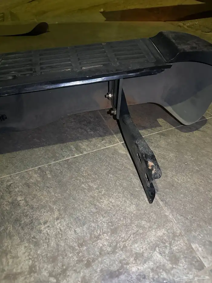 اغراض هايلوكس 12-15 صدام خلفي وشبك البيع سمح 6