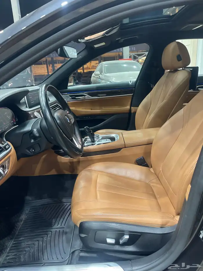 بي أم دبليو 730 موديل 2020 8