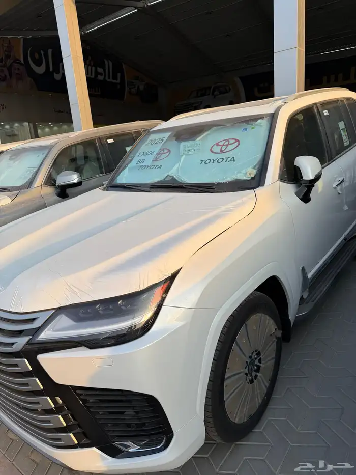 لكزس (2025-BB-LX)فل كامل عبداللطيف 2