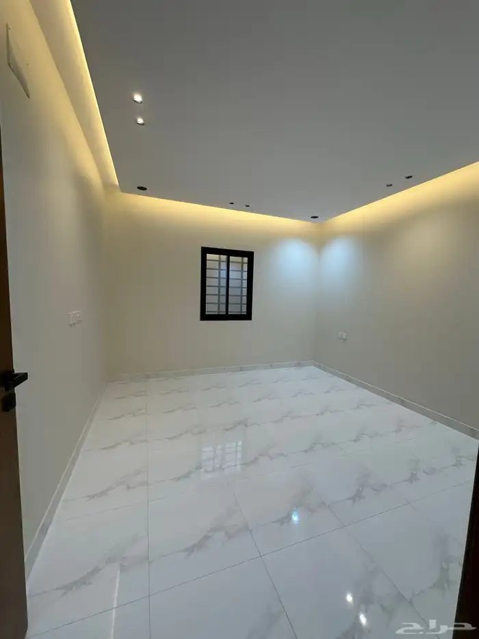 للبيع شقة دور ارضي مساحة وسيعة ب550 الف خميس مشيط 10