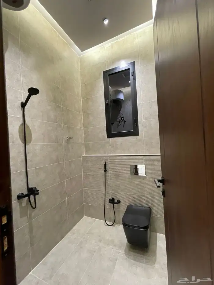 للبيع شقق روف أرضي وعلوي بالمحاله ابها 9