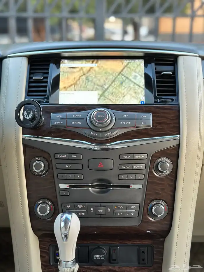 نيسان باترول SE موديل 2015 سعودي فتحه دبل 30