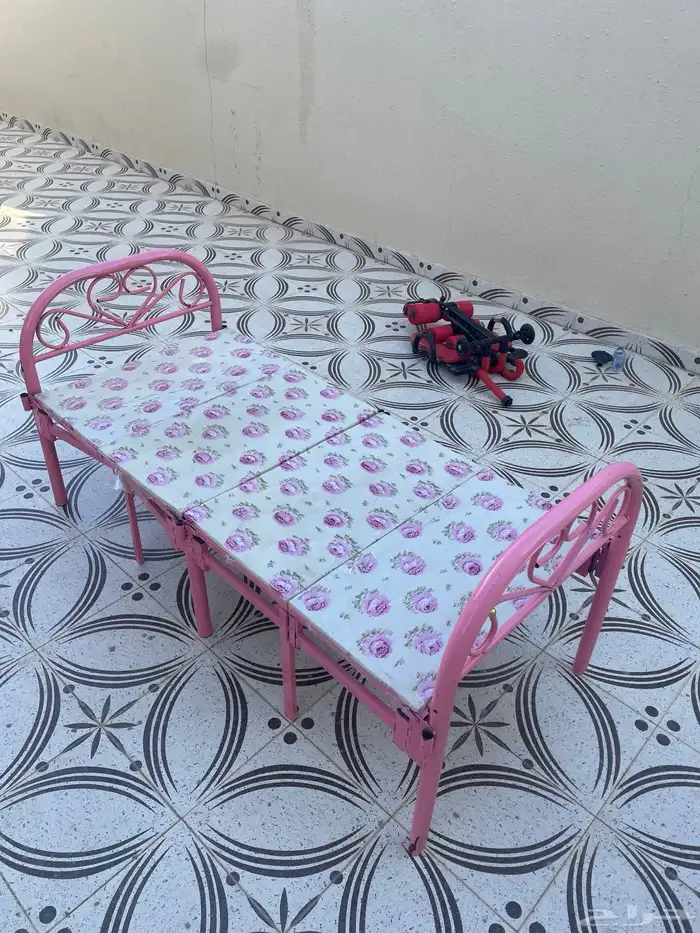 سرير حديد مستخدم 0