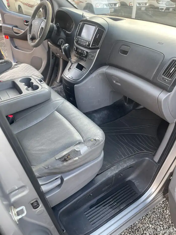 هونداي H1 2017 ديزل تم البيع 6