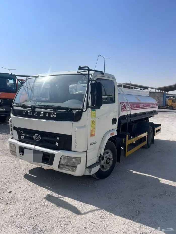 للبيع ديناء عليها تانكي محروقات 3