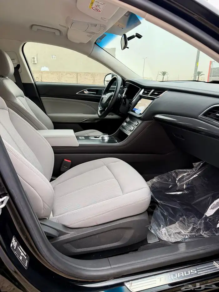 فورد تورس 2022 ستاندر 18