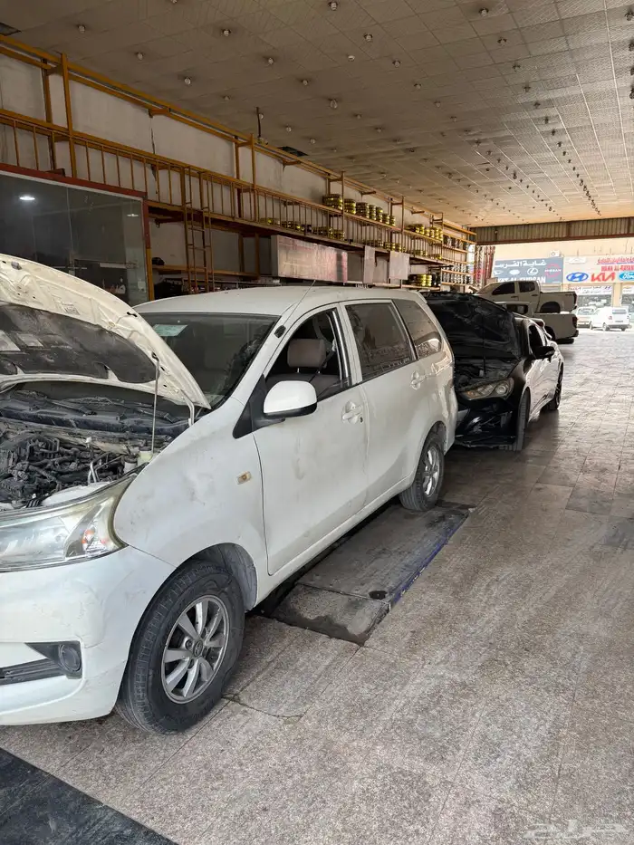 تصليح فرامل جميع أنوع السيارات تصليح ABS جيب لاندكروزر 14