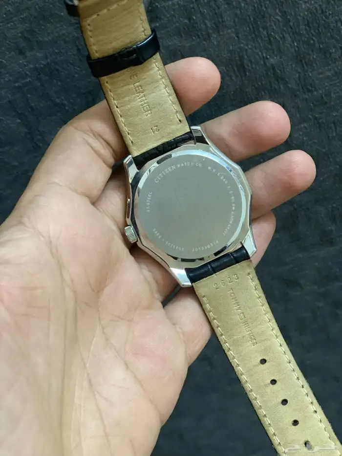 ساعة سيتيزن 8