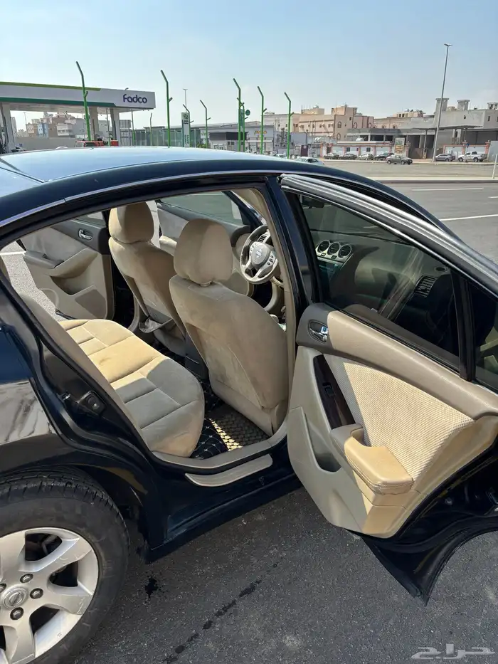 التيما للبيع 2009 نظيييف او البدل المناسب سياره عائليه 19