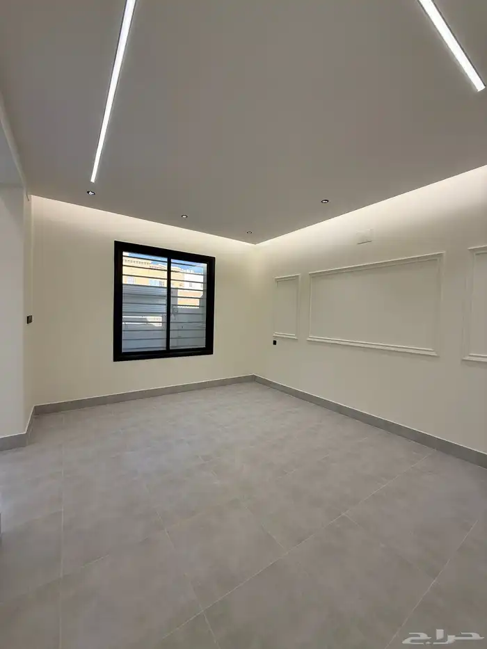 للبيع شقق ارضيه وعلويه بسعر صيدة ع برحه وسيعه بشمال الخميس 6