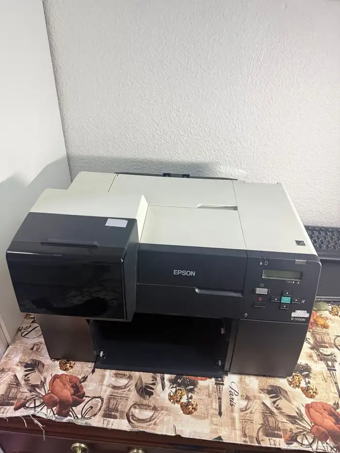 طابعات مستخدمة للبيع 4