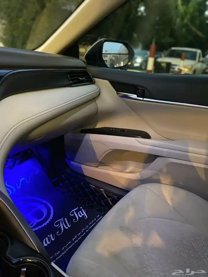 تويوتا كامري GLE 7