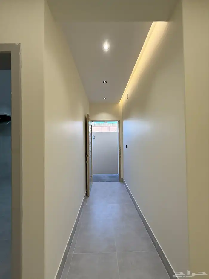 للبيع شقق ارضيه وعلويه بسعر صيدة ع برحه وسيعه بشمال الخميس 12